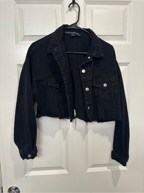 HYFVE Cropped Black Denim Jacket with Raw Hem